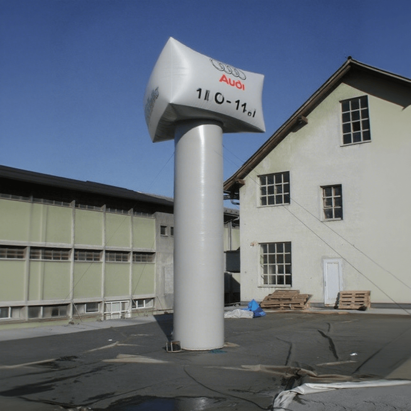 KeepFuns Custom-made inflatable advertising columns, large-scale inflatable models for brand promotion, outdoor exhibition and event landmark props