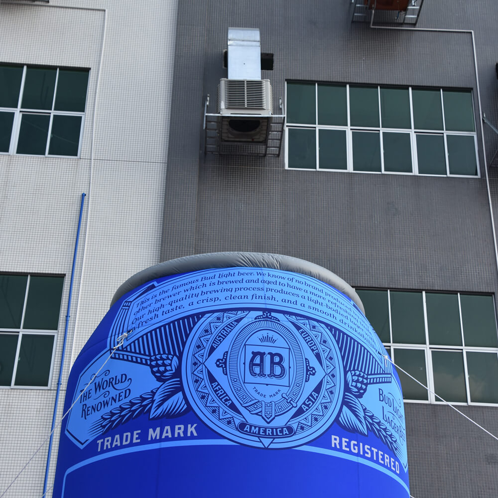 KeepFuns Giant Bud Light inflatable model, beer brand promotion inflatable model, outdoor advertising display props