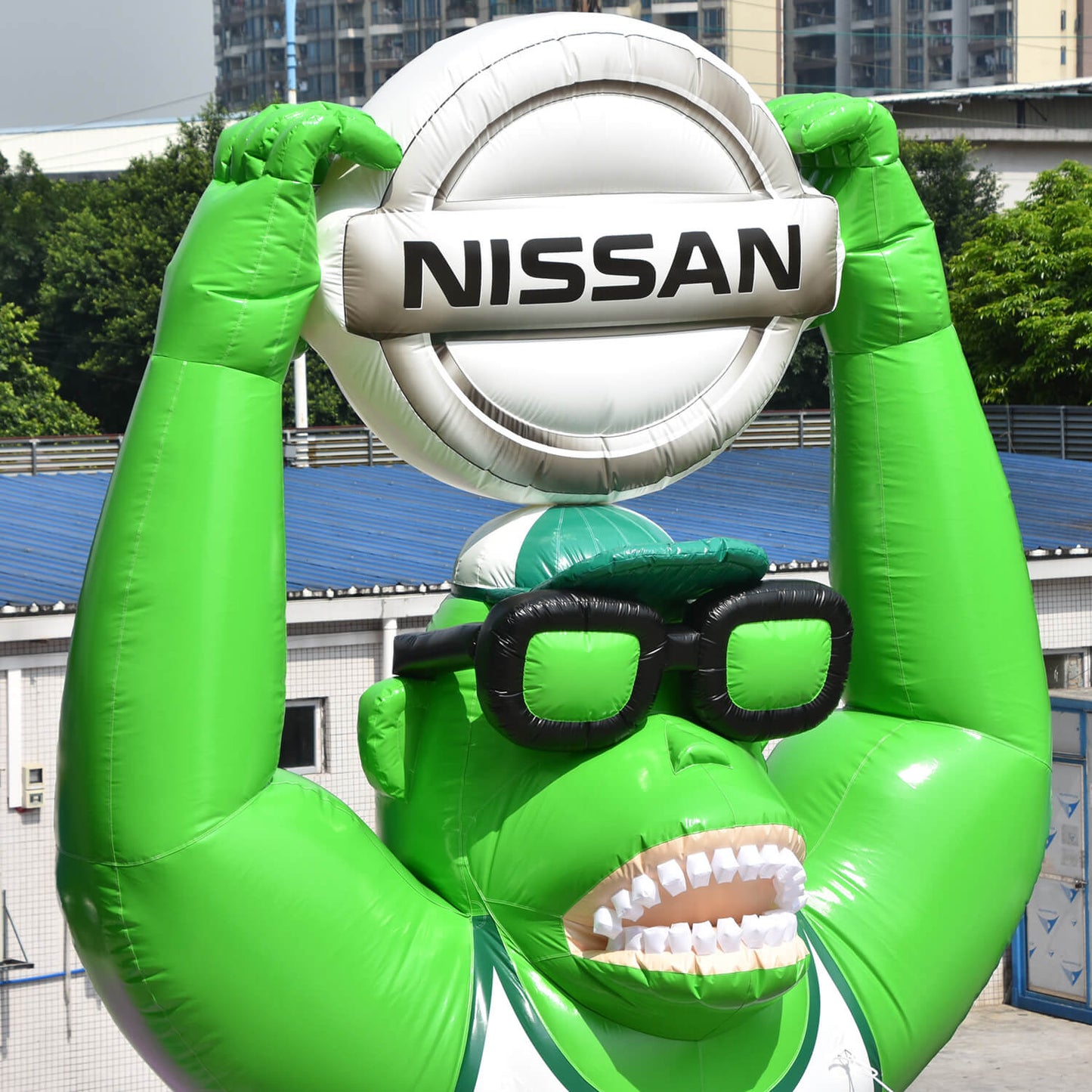 KeepFuns Giant Hulk inflatable model, car brand joint inflatable model, outdoor creative marketing props