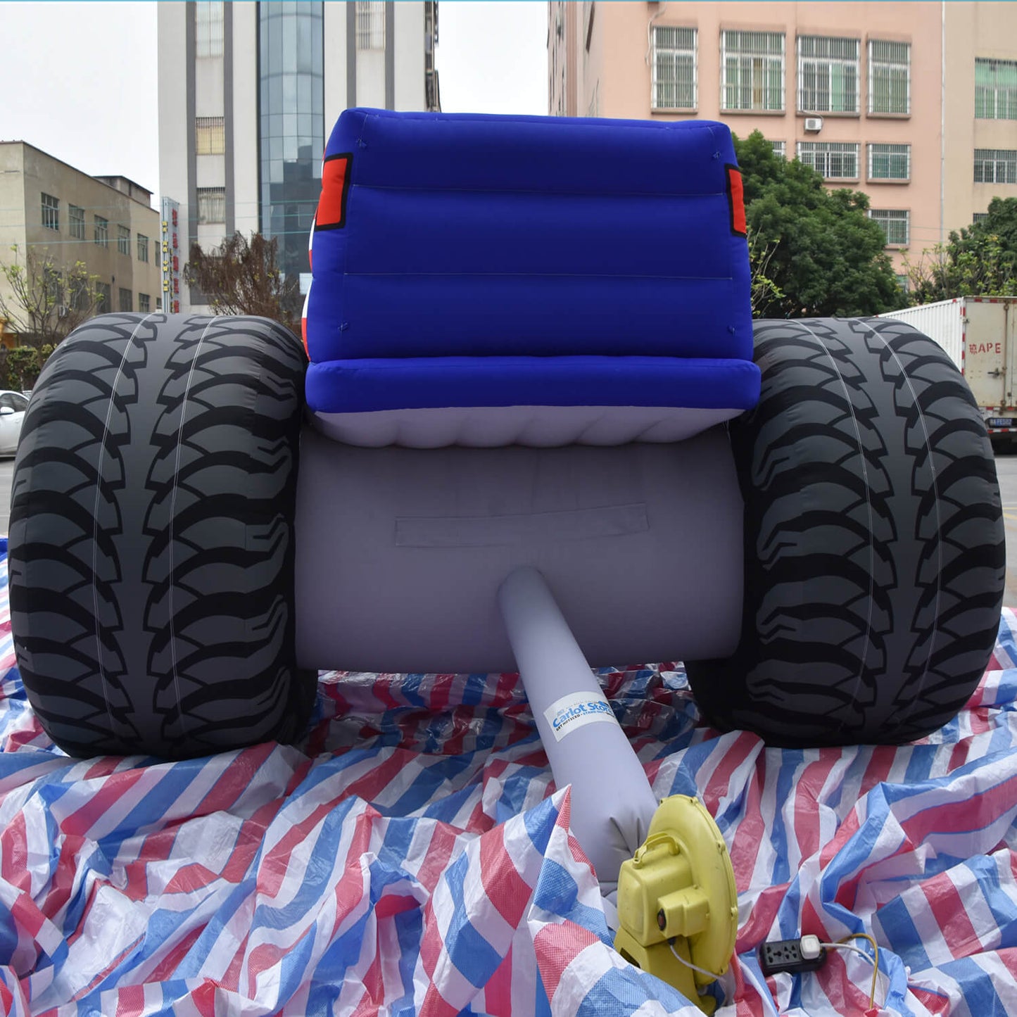 KeepFuns Giant inflatable off-road vehicle model, car brand promotional inflatable model, outdoor auto show props