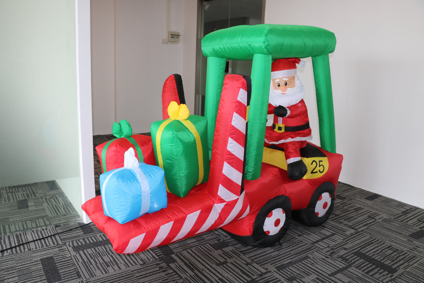 Inflatable Santa on Forklift with LED Light, Waterproof Blow Up Yard Decoration for Fall Autumn Yard Party Shopping Mall Harvest Day Thanksgiving Decorations