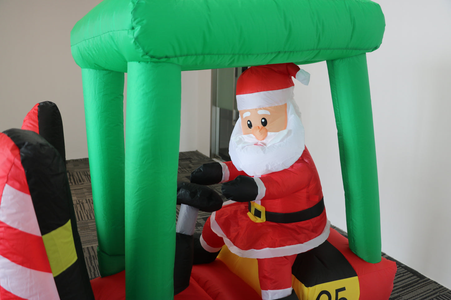 Inflatable Santa on Forklift with LED Light, Waterproof Blow Up Yard Decoration for Fall Autumn Yard Party Shopping Mall Harvest Day Thanksgiving Decorations