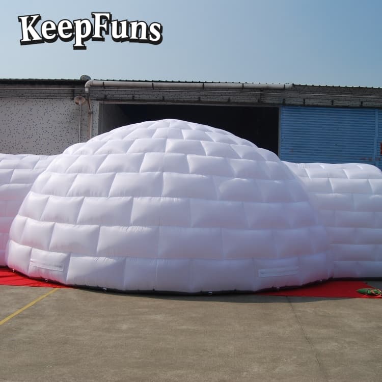 KeepFuns White brick-shaped dome inflatable tent, with fast inflation, lightweight and sturdy features, suitable for advertising, ice and snow themed outdoor activities, etc.