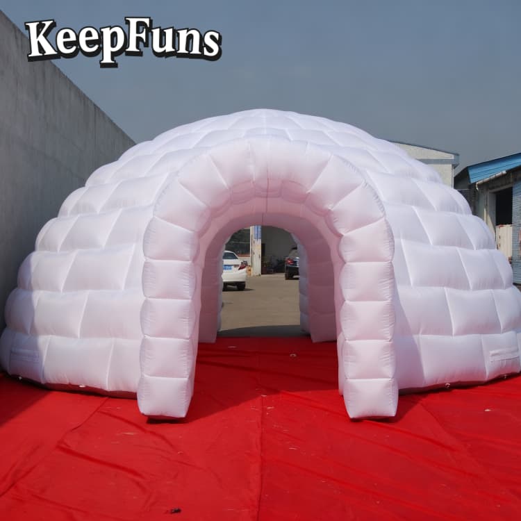 KeepFuns White brick-shaped dome inflatable tent, with fast inflation, lightweight and sturdy features, suitable for advertising, ice and snow themed outdoor activities, etc.