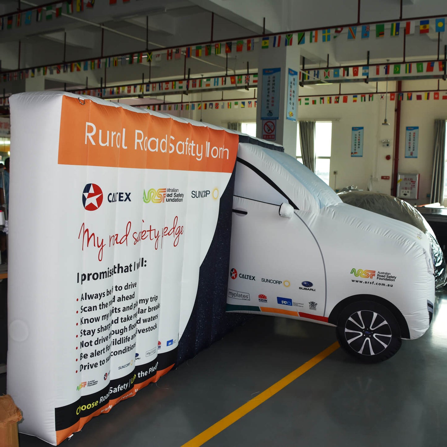 KeepFuns Inflatable car models for road safety promotions, public welfare events, and brand promotion props