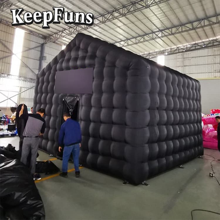 KeepFuns Black inflatable peak tent, with customizable size and logo, and quick inflation. Suitable for parties, night discos, outdoor entertainment, advertising, etc.