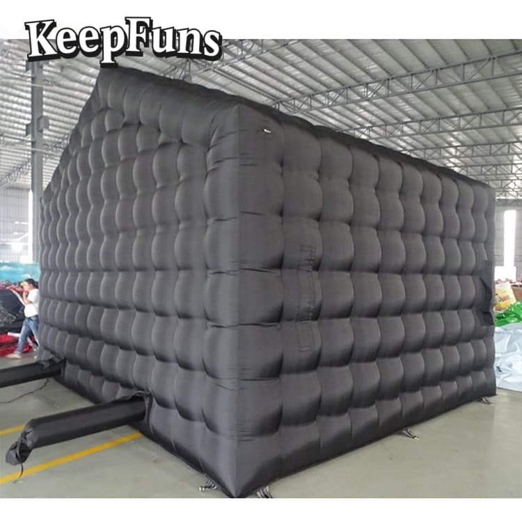 KeepFuns Black inflatable peak tent, with customizable size and logo, and quick inflation. Suitable for parties, night discos, outdoor entertainment, advertising, etc.