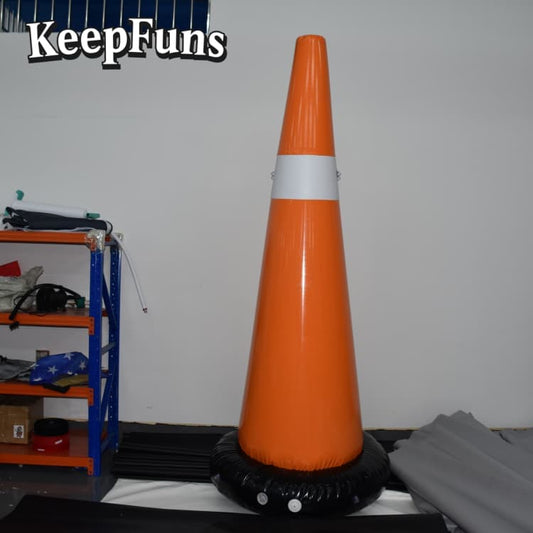 KeepFuns multi-conical upright tube lights can be customized in size and color. They are easy to install, lightweight, and made of sturdy materials, suitable for decorations at parties, courtyards, shopping malls, clubs, etc.