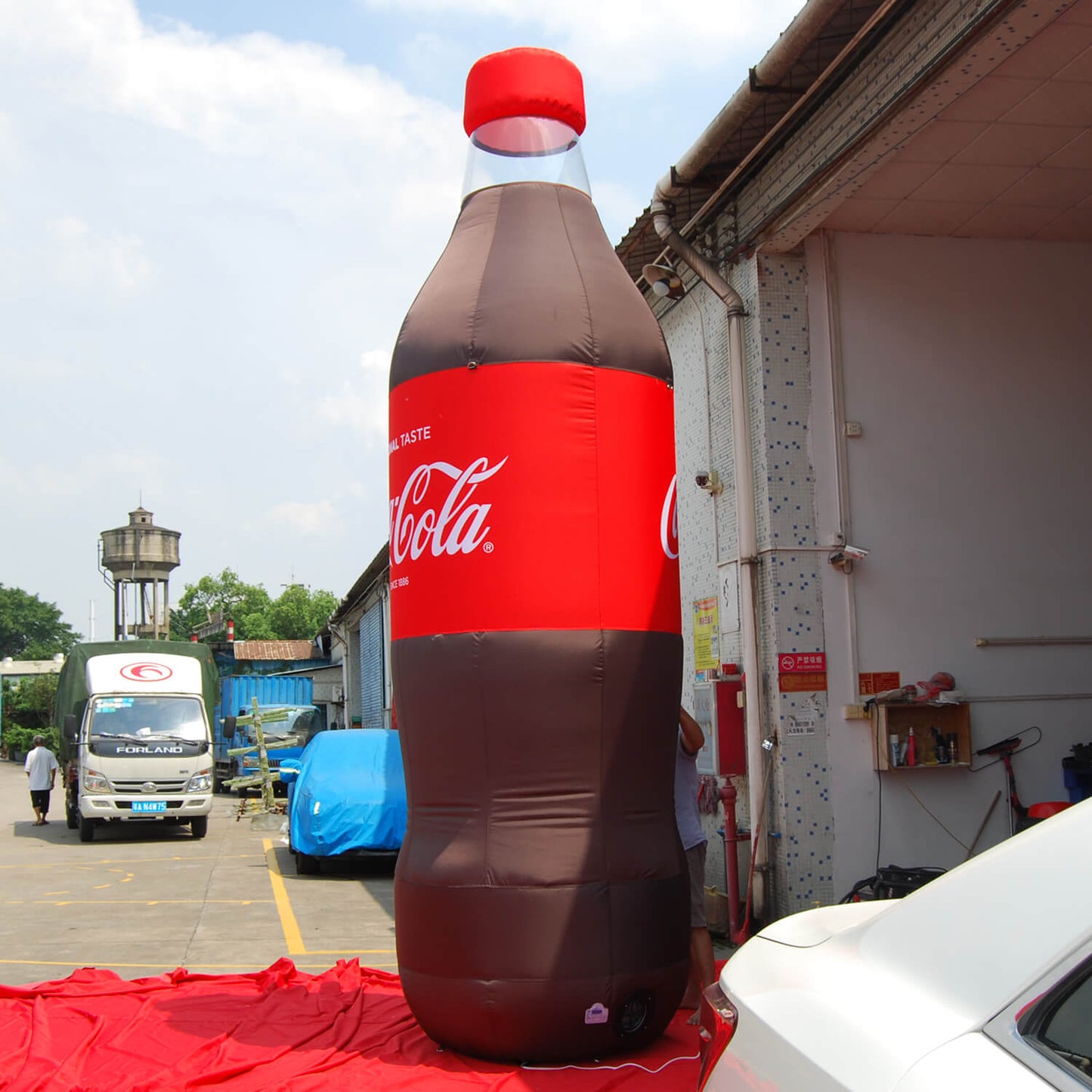 KeepFuns Giant Coca-Cola bottle inflatable model beverage brand promotion inflatable model commercial activity display props