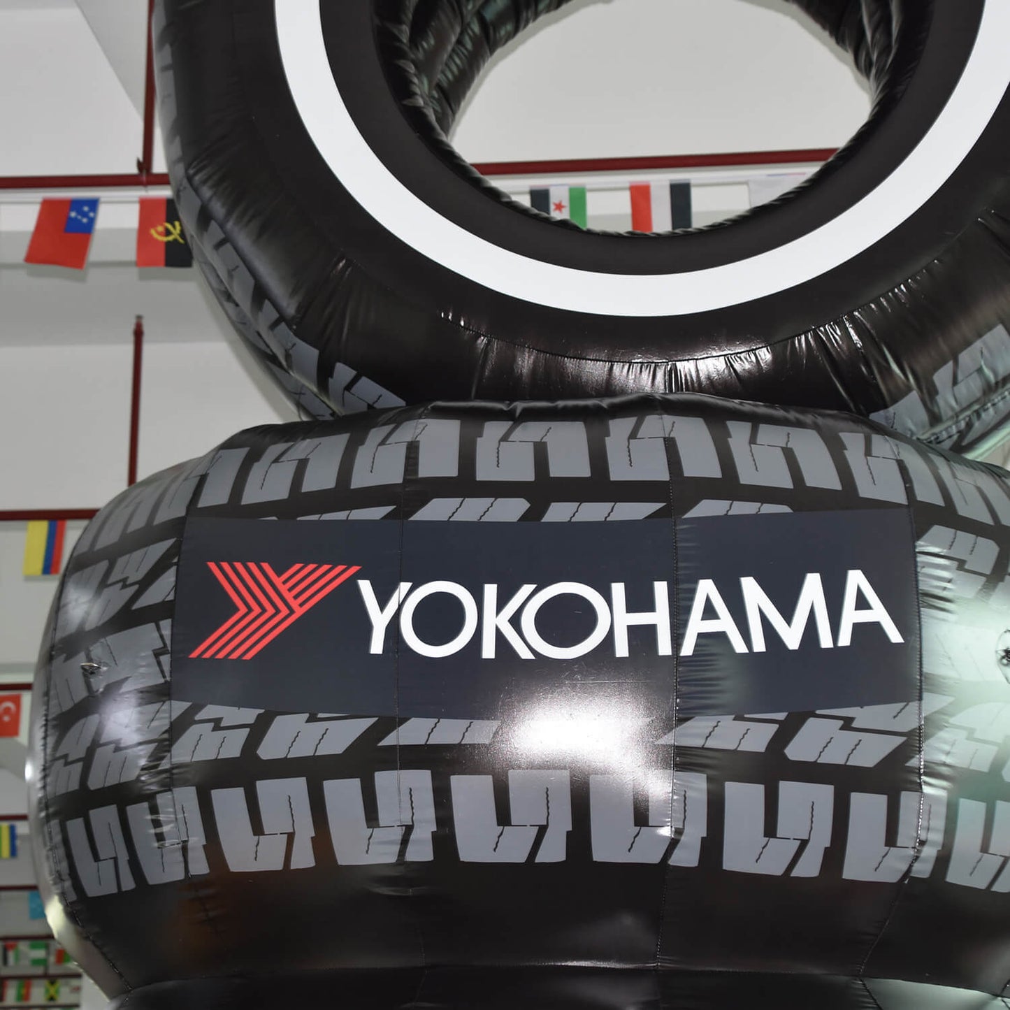 KeepFuns Giant Yokohama tire inflatable model, brand promotion inflatable model, tire shop marketing display props