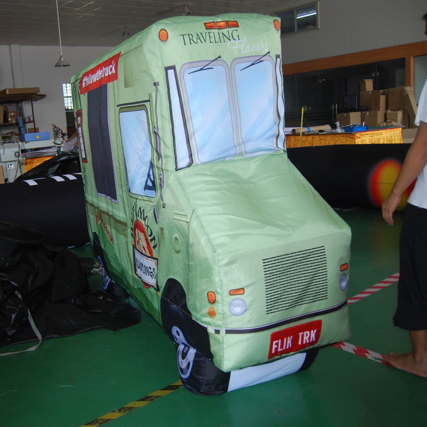 KeepFuns Green food truck inflatable model, food truck promotional inflatable model, catering brand promotion props