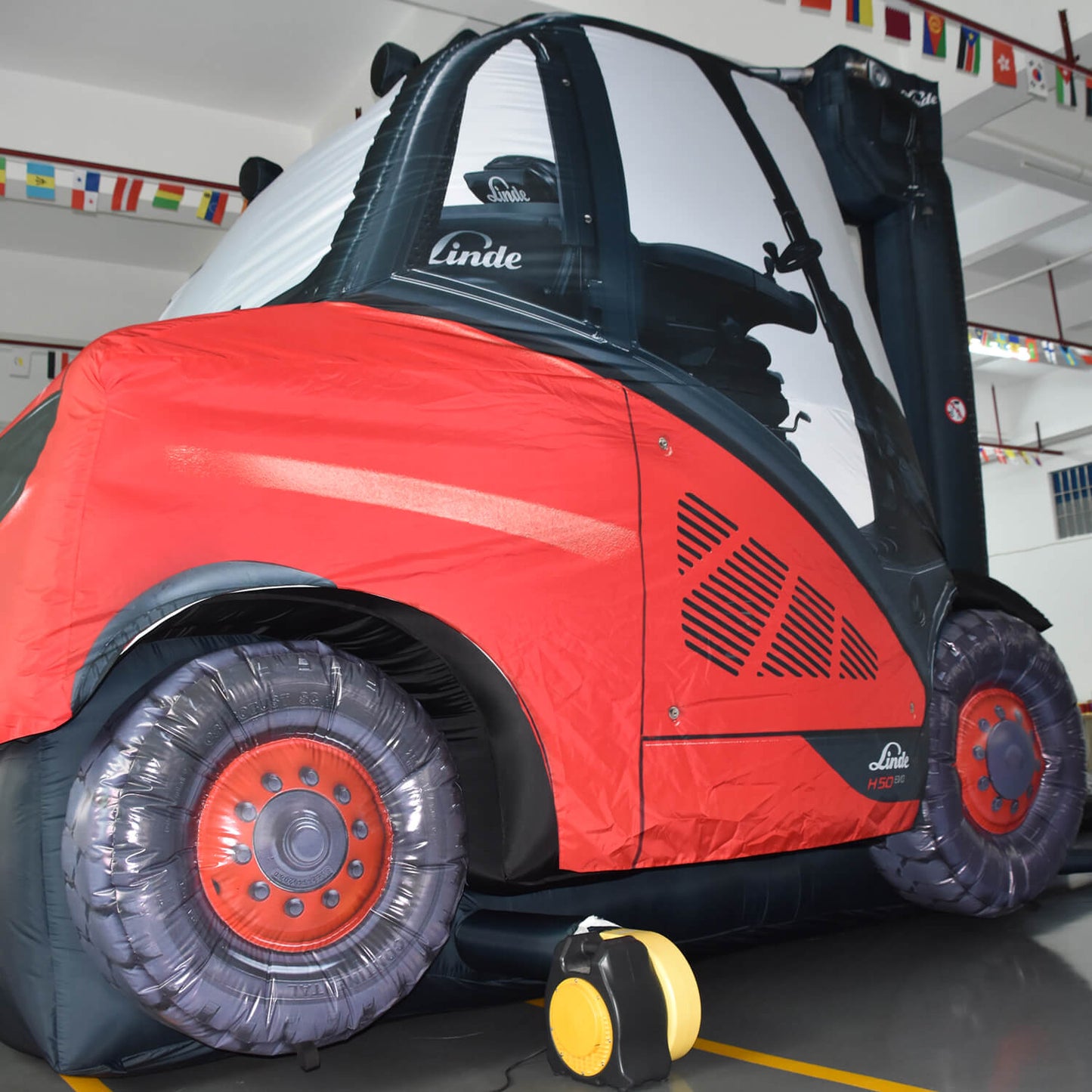 KeepFuns Large inflatable forklift model, industrial equipment promotional inflatable model, factory exhibition display props